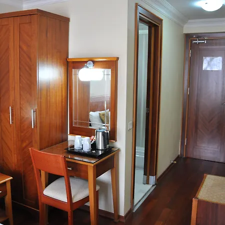 Centrum Hotel 2*