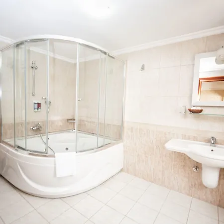 Hotel Centrum 2*
