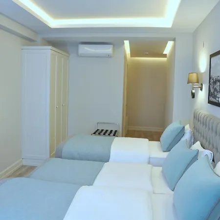 Centrum Hotel 2*