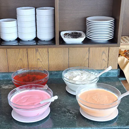 Ξενοδοχείο Centrum 2*